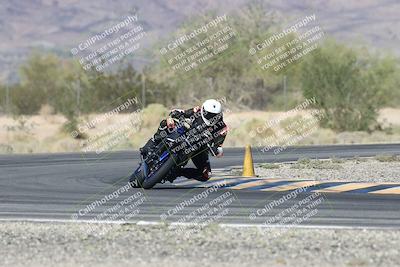 media/Oct-30-2025-Racers Edge (Thu) [[dabbdaf680]]/3-B Group/Session 5 (Turn 6)/